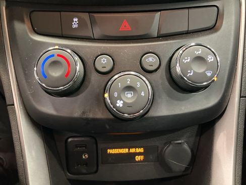 Used 2018 Chevrolet Trax LT w/ Driver Confidence Package image 17