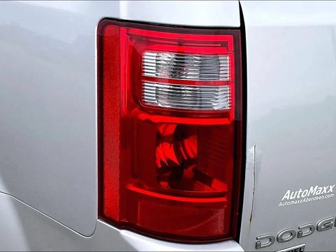 Used 2010 Dodge Grand Caravan SE FWD image 23