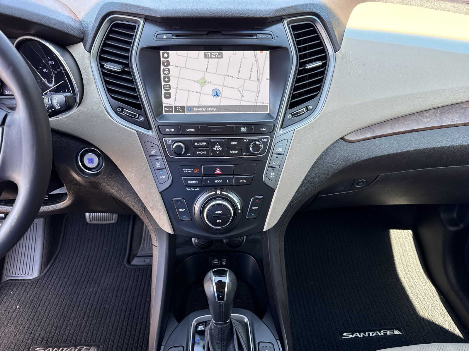 Used 2018 Hyundai Santa Fe Limited FWD image 35