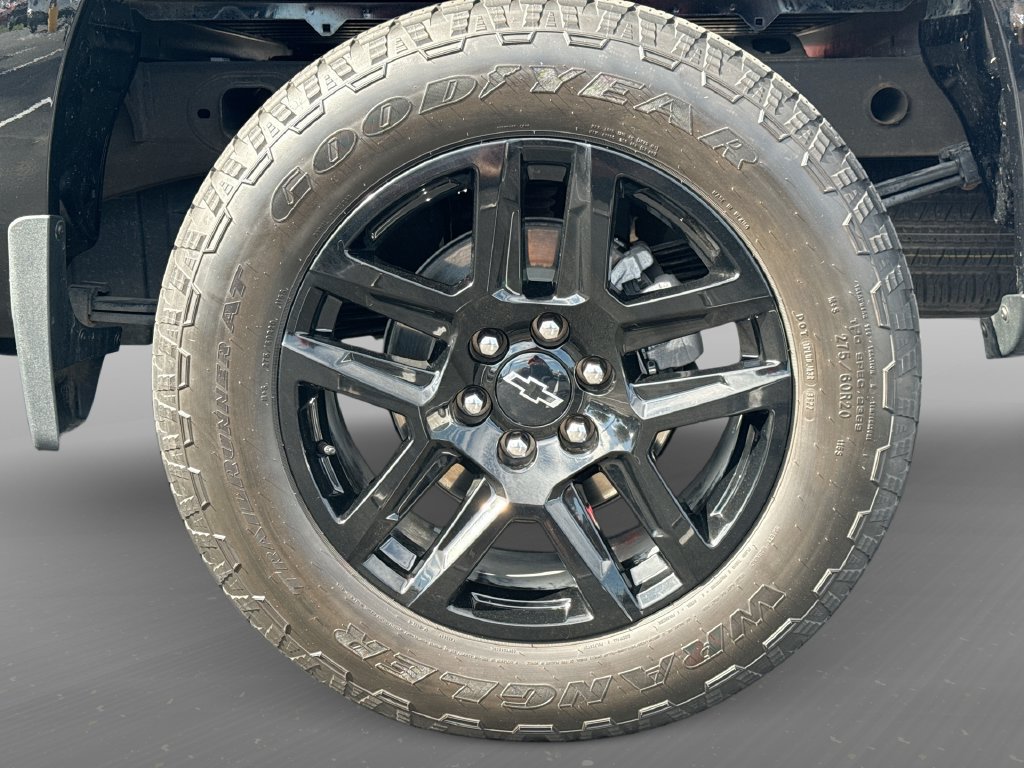 Used 2023 Chevrolet Silverado 1500 Custom AWD/4WD image 25