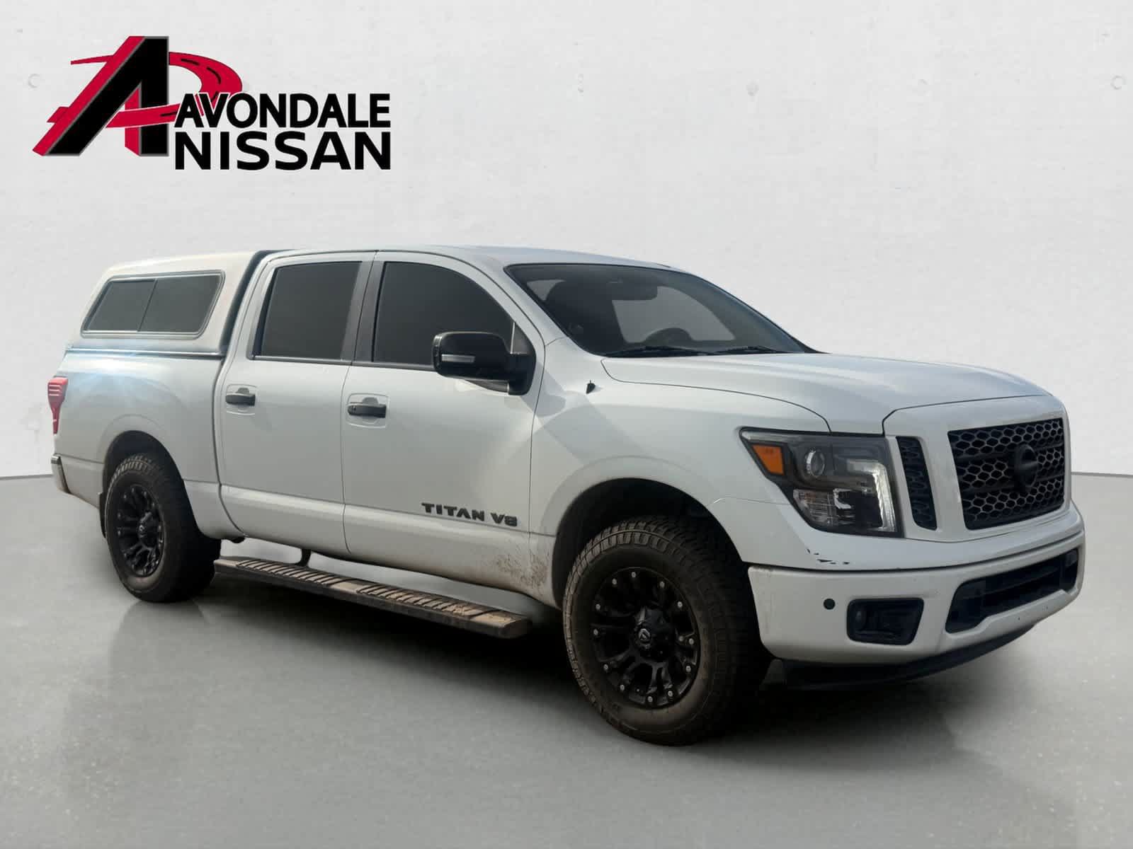 Used 2018 Nissan Titan SV w/ SV Convenience Package RWD image 5