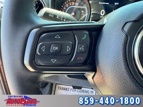 Used 2025 Jeep Gladiator Mojave w/ Convenience Group AWD/4WD image 24