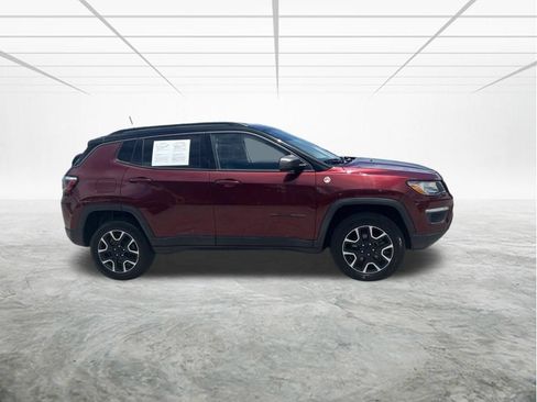 Used 2021 Jeep Compass Trailhawk AWD/4WD image 3