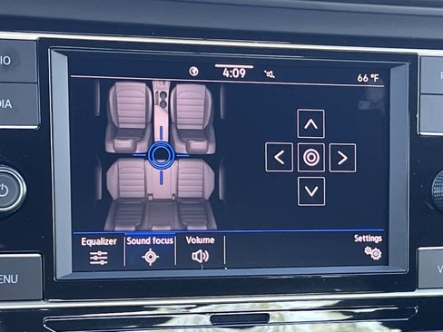 Used 2024 Volkswagen Jetta Sport image 42