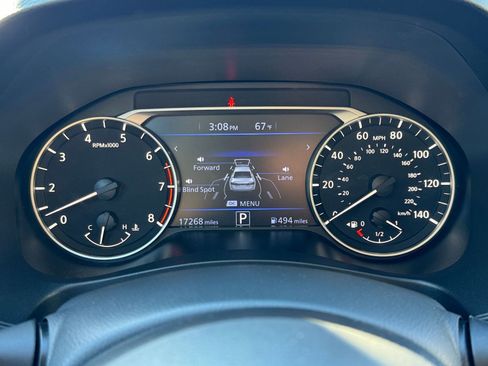 Used 2025 Nissan Altima 2.5 SV image 35