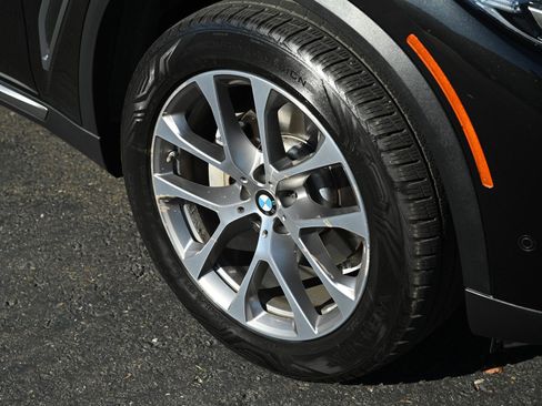 Used 2019 BMW X5 xDrive40i w/ Convenience Package image 9