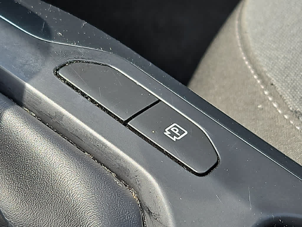 Used 2025 Kia K4 FWD image 3