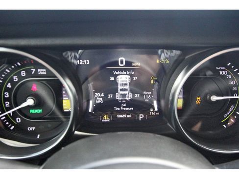 Used 2023 Jeep Wrangler Unlimited Sahara w/ Cold Weather Group AWD/4WD image 14