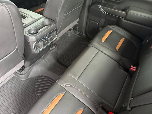 Used 2020 GMC Sierra 2500 AT4 w/ AT4 Premium Package AWD/4WD image 12