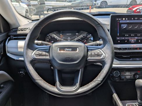 Certified 2022 Jeep Compass Limited w/ Sun and Sound Group AWD/4WD image 14