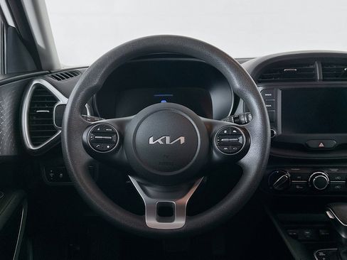Used 2024 Kia Soul LX w/ Option Group 015 image 18