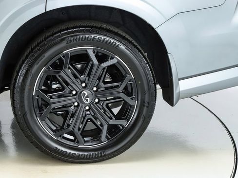 New 2026 INFINITI QX80 4WD image 6