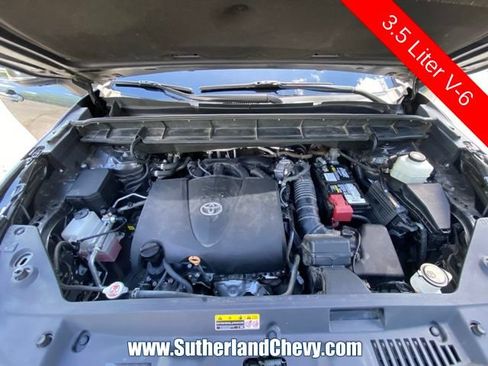 Used 2021 Toyota Highlander Platinum AWD/4WD image 53