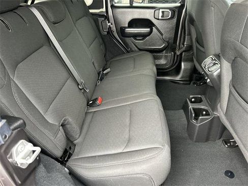 Certified 2022 Jeep Wrangler Unlimited Sport image 14