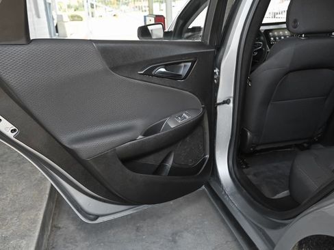 Used 2024 Chevrolet Malibu LT FWD image 35