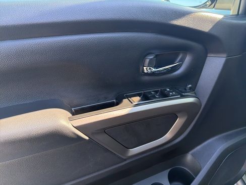 Used 2024 Nissan Titan SV w/ SV Bronze Edition Package image 15