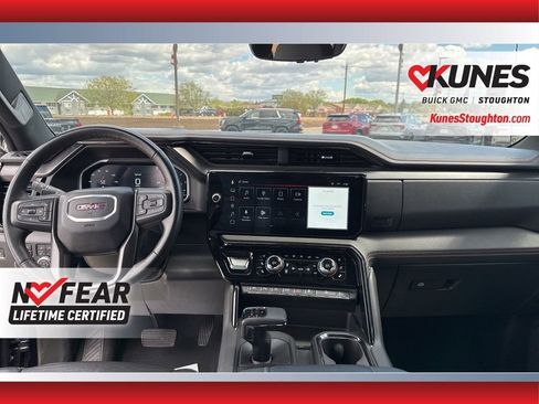 Used 2023 GMC Sierra 1500 AT4 w/ Technology Package AWD/4WD image 41