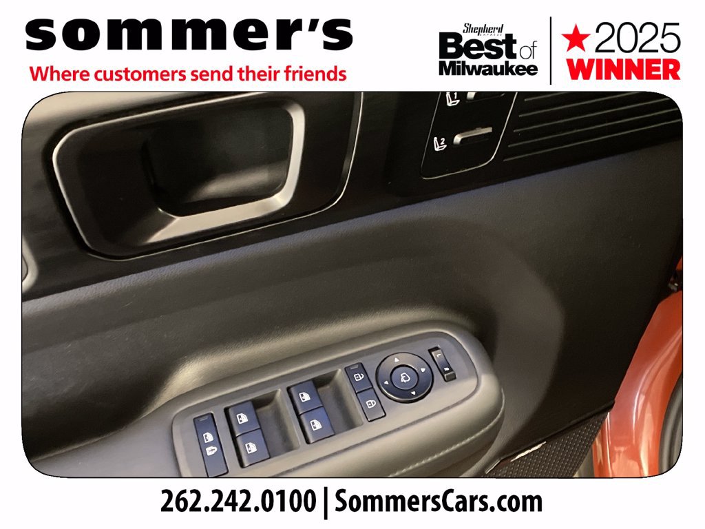 Used 2025 Hyundai Santa Fe Calligraphy AWD/4WD image 11