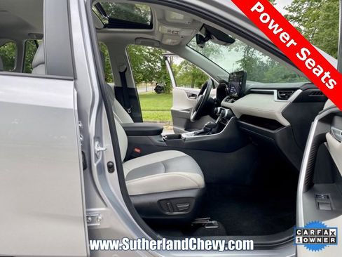 Used 2023 Toyota RAV4 Limited image 17