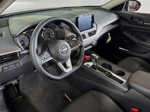 New 2026 Nissan Altima 2.5 SV FWD image 11