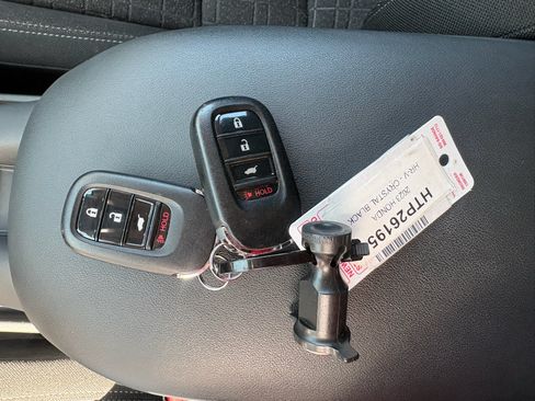 Certified 2023 Honda HR-V LX image 29