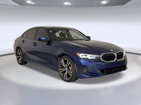 Used 2023 BMW 330i Sedan w/ Premium Package RWD image 7