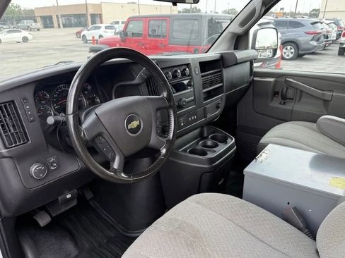 Used 2020 Chevrolet Express 2500 w/ Driver Convenience Package RWD image 28