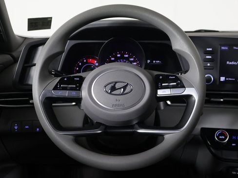 Used 2023 Hyundai Elantra SEL w/ Preferred Accessory Package image 32