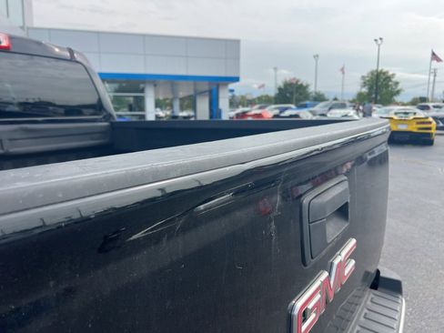 Used 2017 GMC Canyon 2WD Crew Cab w/ Convenience Package image 35