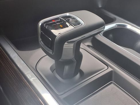 New 2026 GMC Sierra 1500 Elevation w/ Preferred Package image 8