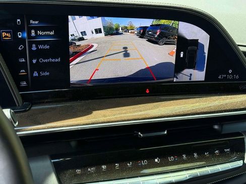 Used 2023 Cadillac Escalade Sport Platinum AWD/4WD image 7