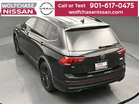 Used 2022 Volkswagen Tiguan SE R-Line image 32