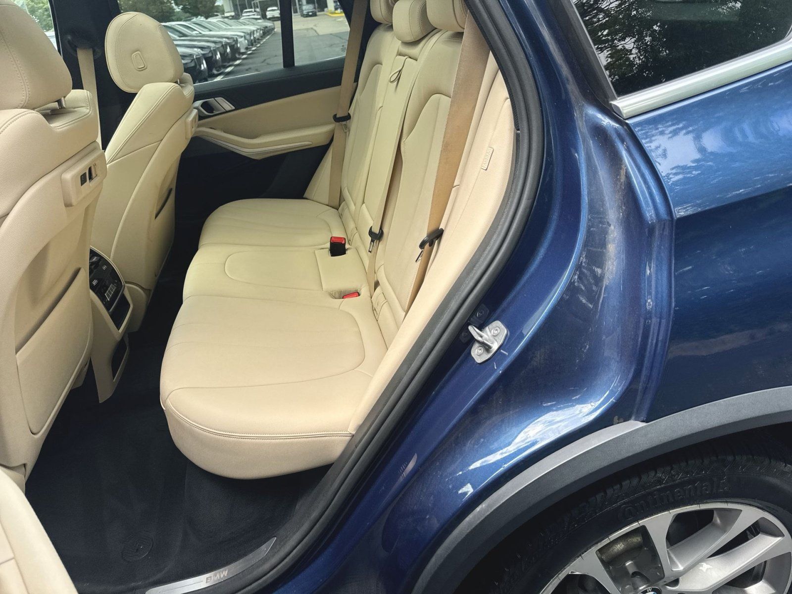 Used 2019 BMW X5 xDrive40i w/ Premium Package 2 AWD/4WD image 25