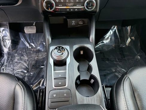 Used 2022 Ford Escape SEL image 27