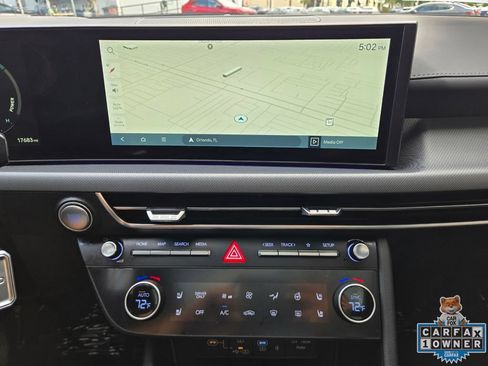 Used 2025 Hyundai Sonata Limited FWD image 34