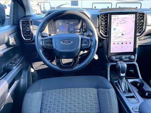 Used 2025 Ford Ranger XLT image 5