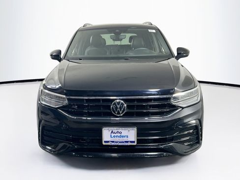 Used 2023 Volkswagen Tiguan SE R-Line image 2