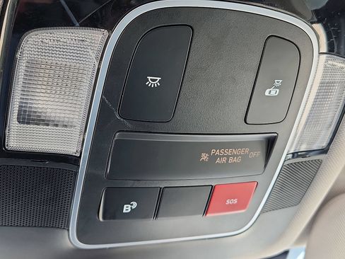 Used 2025 Hyundai Sonata SEL FWD image 13