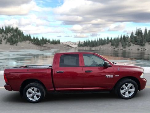 Used 2014 RAM 1500 Express image 2