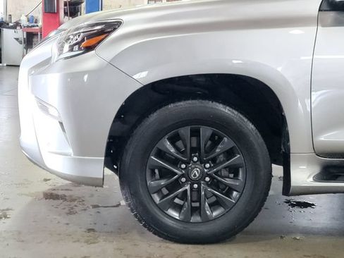 Used 2021 Lexus GX 460 Premium w/ Premium Plus Package AWD/4WD image 7