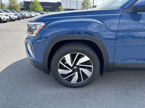 New 2025 Volkswagen Atlas SE image 9