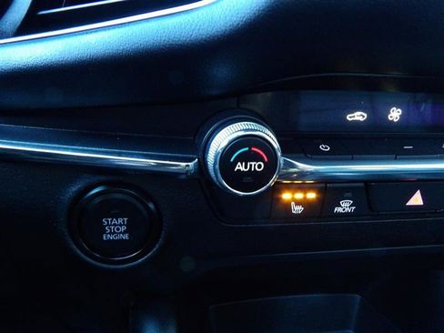 Used 2022 MAZDA MAZDA3 s image 17