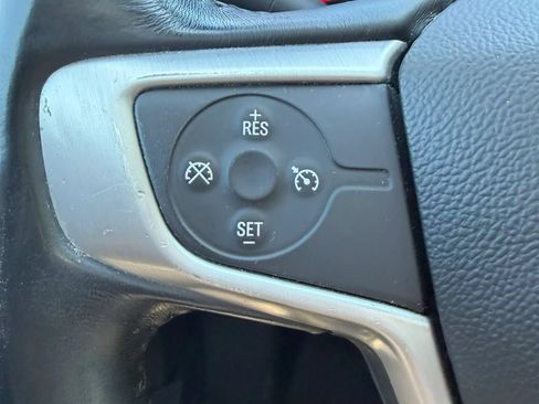 Used 2017 GMC Acadia SLT AWD/4WD image 19
