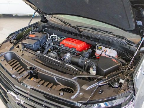 New 2025 Chevrolet Suburban RST w/ RST Capability Package image 35