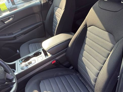 Used 2024 Ford Edge SE w/ Black Appearance Package AWD/4WD image 11