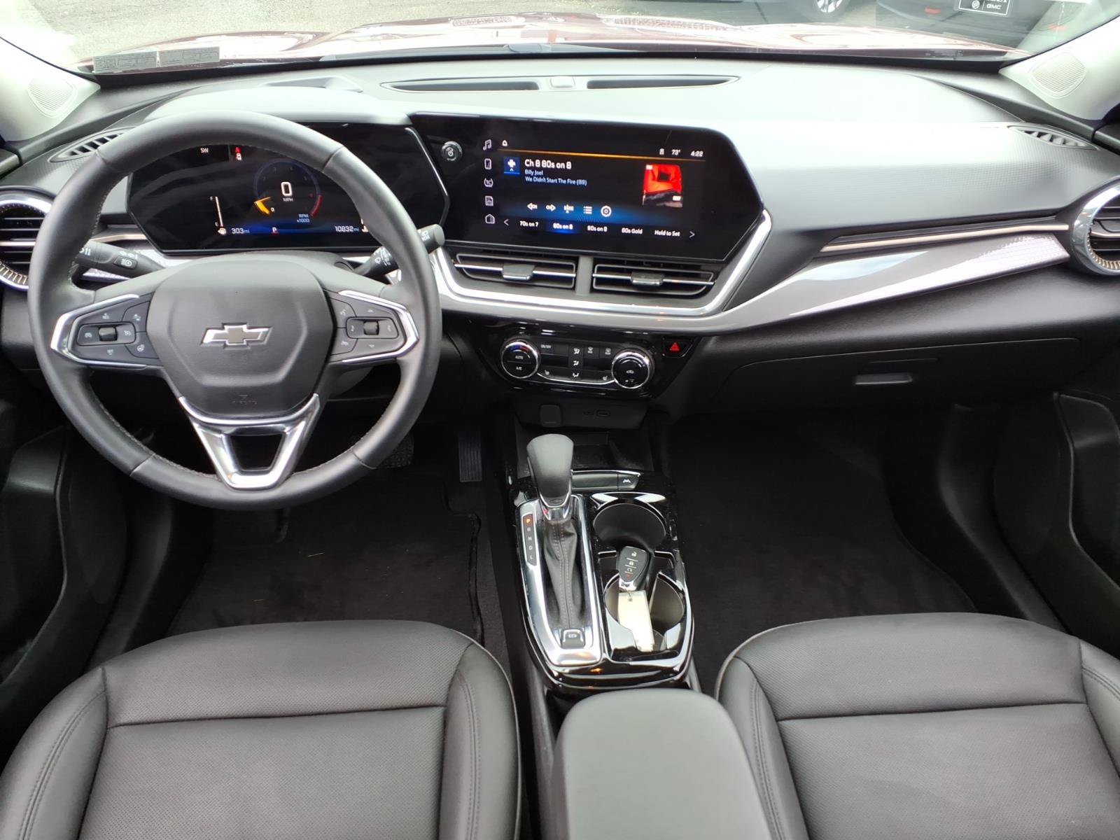 Used 2024 Chevrolet Trax ACTIV w/ Sunroof Package FWD image 23