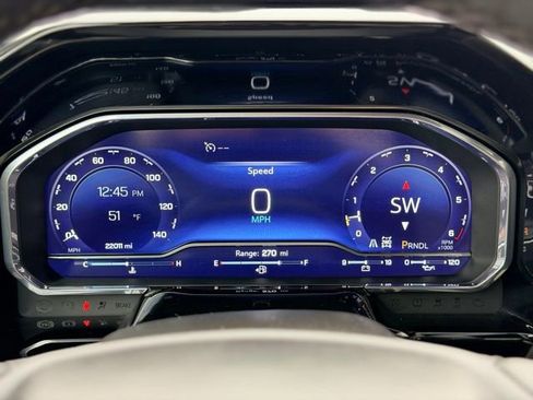 Used 2024 Chevrolet Silverado 1500 LT w/ Z71 Off-Road Package image 10