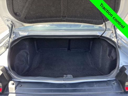 Used 2020 Dodge Challenger SXT RWD image 32