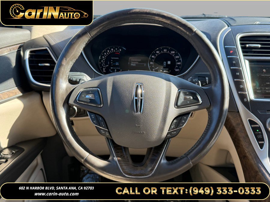 Used 2016 Lincoln MKX Reserve w/ Technology Package FWD image 20
