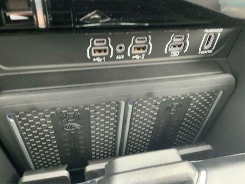 New 2025 RAM 1500 Laramie image 28